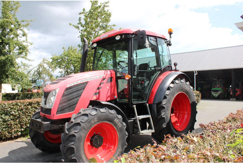 Zetor Proxima 80 CL - Traktor: slika Zetor Proxima 80 CL - Traktor Zetor Proxima 80 CL - Traktor: slika Zetor Proxima 80 CL - Traktor