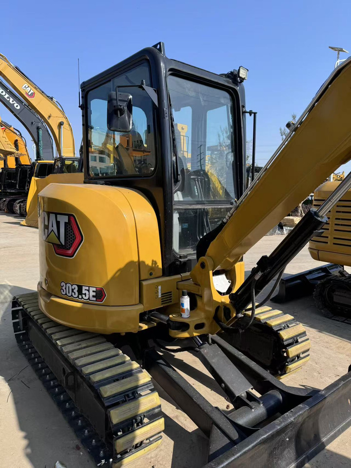 CATERPILLAR Used Cat 303.5E - Mini bager: slika CATERPILLAR Used Cat 303.5E - Mini bager CATERPILLAR Used Cat 303.5E - Mini bager: slika CATERPILLAR Used Cat 303.5E - Mini bager