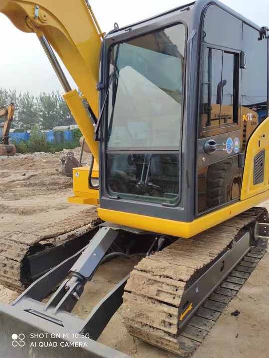 Cheap Used Komatsu PC70 Crawler Excavator with High Efficiency Used Heavy Machinery Komatsu P70 Digger Cheap for Sale - Bager gusjeničar: slika Cheap Used Komatsu PC70 Crawler Excavator with High Efficiency Used Heavy Machinery Komatsu P70 Digger Cheap for Sale - Bager gusjeničar Cheap Used Komatsu PC70 Crawler Excavator with High Efficiency Used Heavy Machinery Komatsu P70 Digger Cheap for Sale - Bager gusjeničar: slika Cheap Used Komatsu PC70 Crawler Excavator with High Efficiency Used Heavy Machinery Komatsu P70 Digger Cheap for Sale - Bager gusjeničar