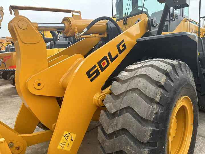 China Famous Brand SDLG Used SDLG 958L Wheel Loader Running Working Condition Low Price for Sale - Utovarivač na kotačima: slika China Famous Brand SDLG Used SDLG 958L Wheel Loader Running Working Condition Low Price for Sale - Utovarivač na kotačima China Famous Brand SDLG Used SDLG 958L Wheel Loader Running Working Condition Low Price for Sale - Utovarivač na kotačima: slika China Famous Brand SDLG Used SDLG 958L Wheel Loader Running Working Condition Low Price for Sale - Utovarivač na kotačima
