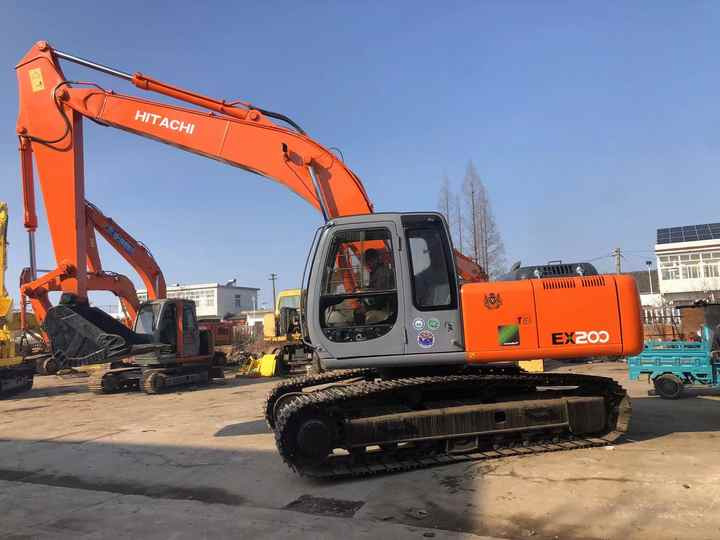 Original Japan Hitachi ZX200 Excavator Hitachi Excavator in Low Price for Hot Sale - Bager gusjeničar: slika Original Japan Hitachi ZX200 Excavator Hitachi Excavator in Low Price for Hot Sale - Bager gusjeničar Original Japan Hitachi ZX200 Excavator Hitachi Excavator in Low Price for Hot Sale - Bager gusjeničar: slika Original Japan Hitachi ZX200 Excavator Hitachi Excavator in Low Price for Hot Sale - Bager gusjeničar