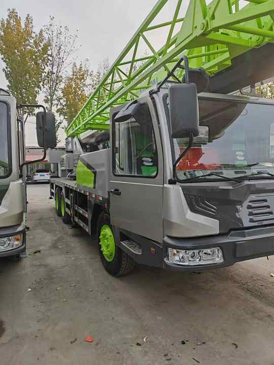 Second Hand ZOOMLION 25 Ton ZTC250V531 30 Ton ZTC300V532 70 Ton ZTC700H6 Hydraulmic Mobile Truck Crane on Sale - Autodizalica: slika Second Hand ZOOMLION 25 Ton ZTC250V531 30 Ton ZTC300V532 70 Ton ZTC700H6 Hydraulmic Mobile Truck Crane on Sale - Autodizalica Second Hand ZOOMLION 25 Ton ZTC250V531 30 Ton ZTC300V532 70 Ton ZTC700H6 Hydraulmic Mobile Truck Crane on Sale - Autodizalica: slika Second Hand ZOOMLION 25 Ton ZTC250V531 30 Ton ZTC300V532 70 Ton ZTC700H6 Hydraulmic Mobile Truck Crane on Sale - Autodizalica