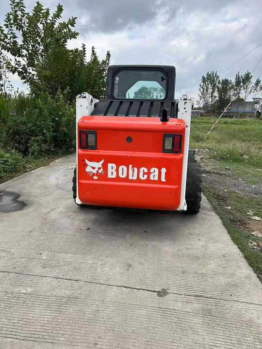 USED BOBCAT S160 Skid-steer Loader with Very Good Performance Is for Sale at a Low Price. - Mini utovarivač: slika USED BOBCAT S160 Skid-steer Loader with Very Good Performance Is for Sale at a Low Price. - Mini utovarivač USED BOBCAT S160 Skid-steer Loader with Very Good Performance Is for Sale at a Low Price. - Mini utovarivač: slika USED BOBCAT S160 Skid-steer Loader with Very Good Performance Is for Sale at a Low Price. - Mini utovarivač