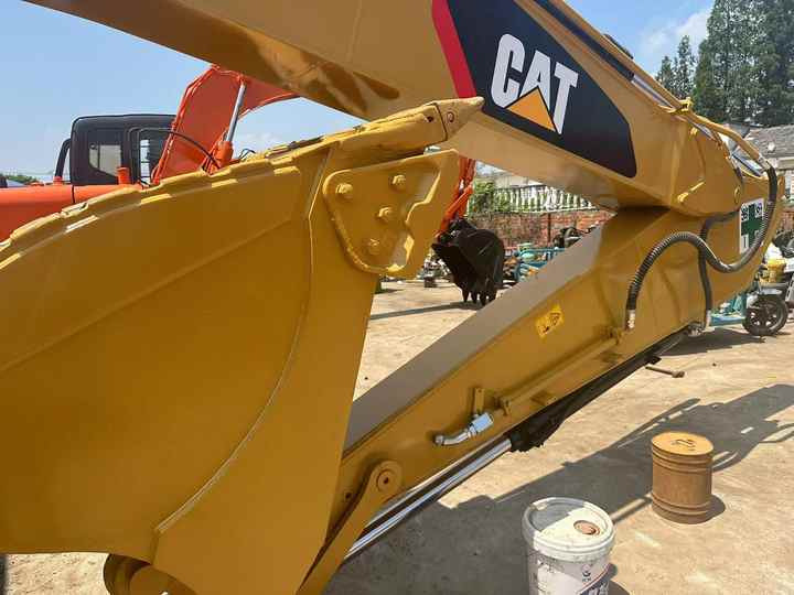 Used CAT 320D2 Excavator | Well-Maintained, Low Hours | Affordable Heavy Machinery for Construction & Mining! - Bager gusjeničar: slika Used CAT 320D2 Excavator | Well-Maintained, Low Hours | Affordable Heavy Machinery for Construction & Mining! - Bager gusjeničar Used CAT 320D2 Excavator | Well-Maintained, Low Hours | Affordable Heavy Machinery for Construction & Mining! - Bager gusjeničar: slika Used CAT 320D2 Excavator | Well-Maintained, Low Hours | Affordable Heavy Machinery for Construction & Mining! - Bager gusjeničar