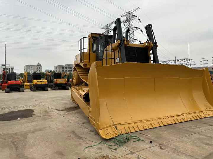 Used Caterpillar D10R Large Crawler Bulldozer Superior Performance Running Working Condition CAT D10R Bulldozer Hot Sale - Buldožer: slika Used Caterpillar D10R Large Crawler Bulldozer Superior Performance Running Working Condition CAT D10R Bulldozer Hot Sale - Buldožer Used Caterpillar D10R Large Crawler Bulldozer Superior Performance Running Working Condition CAT D10R Bulldozer Hot Sale - Buldožer: slika Used Caterpillar D10R Large Crawler Bulldozer Superior Performance Running Working Condition CAT D10R Bulldozer Hot Sale - Buldožer