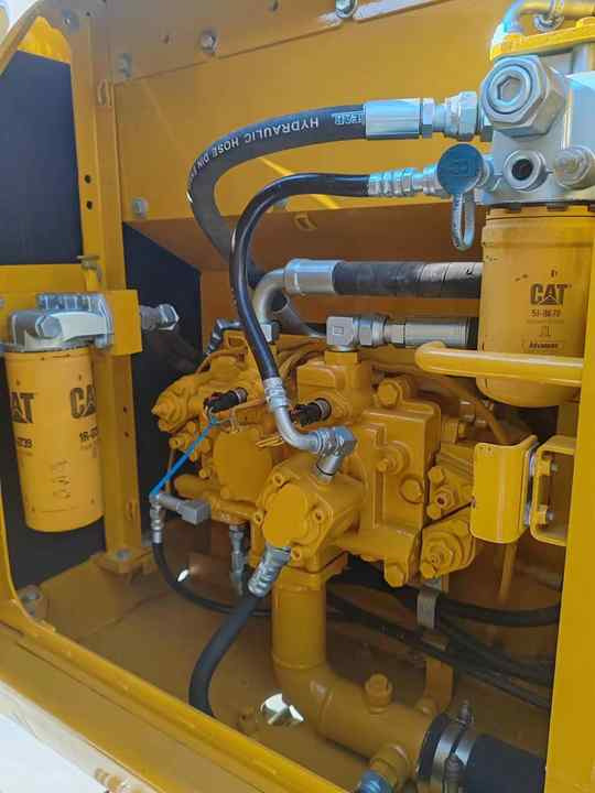 Used Crawler 315d2gc Caterpillar Excavator for Sale Used Engineering & Construction Machinery - Bager: slika Used Crawler 315d2gc Caterpillar Excavator for Sale Used Engineering & Construction Machinery - Bager Used Crawler 315d2gc Caterpillar Excavator for Sale Used Engineering & Construction Machinery - Bager: slika Used Crawler 315d2gc Caterpillar Excavator for Sale Used Engineering & Construction Machinery - Bager