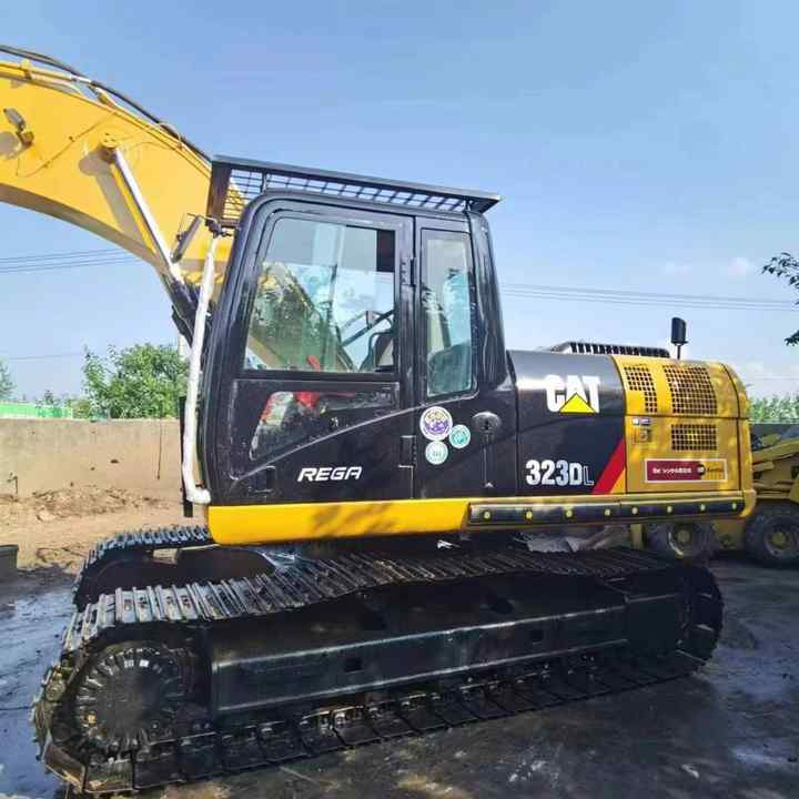 Used Digger CAT 323DL Construction Machinery Construction Digger Used CAT 323DL Cheap Excavator - Bager gusjeničar: slika Used Digger CAT 323DL Construction Machinery Construction Digger Used CAT 323DL Cheap Excavator - Bager gusjeničar Used Digger CAT 323DL Construction Machinery Construction Digger Used CAT 323DL Cheap Excavator - Bager gusjeničar: slika Used Digger CAT 323DL Construction Machinery Construction Digger Used CAT 323DL Cheap Excavator - Bager gusjeničar