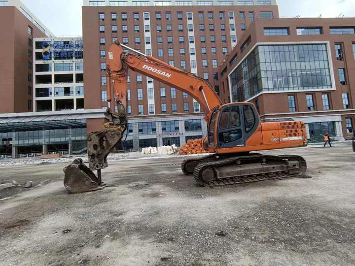 Used Digger Doosan DX225LC-9T Construction Machinery Construction Digger Used Doosan DX225LC-9T Cheap Excavator - Bager gusjeničar: slika Used Digger Doosan DX225LC-9T Construction Machinery Construction Digger Used Doosan DX225LC-9T Cheap Excavator - Bager gusjeničar Used Digger Doosan DX225LC-9T Construction Machinery Construction Digger Used Doosan DX225LC-9T Cheap Excavator - Bager gusjeničar: slika Used Digger Doosan DX225LC-9T Construction Machinery Construction Digger Used Doosan DX225LC-9T Cheap Excavator - Bager gusjeničar