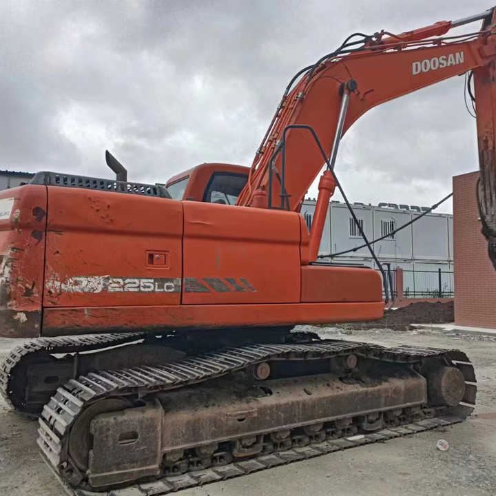 Used Digger Doosan DX225LC-9T Construction Machinery Construction Digger Used Doosan DX225LC-9T Cheap Excavator - Bager gusjeničar: slika Used Digger Doosan DX225LC-9T Construction Machinery Construction Digger Used Doosan DX225LC-9T Cheap Excavator - Bager gusjeničar Used Digger Doosan DX225LC-9T Construction Machinery Construction Digger Used Doosan DX225LC-9T Cheap Excavator - Bager gusjeničar: slika Used Digger Doosan DX225LC-9T Construction Machinery Construction Digger Used Doosan DX225LC-9T Cheap Excavator - Bager gusjeničar