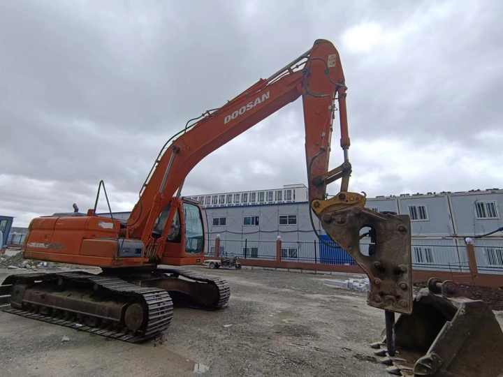 Used Digger Doosan DX225LC-9T Construction Machinery Construction Digger Used Doosan DX225LC-9T Cheap Excavator - Bager gusjeničar: slika Used Digger Doosan DX225LC-9T Construction Machinery Construction Digger Used Doosan DX225LC-9T Cheap Excavator - Bager gusjeničar Used Digger Doosan DX225LC-9T Construction Machinery Construction Digger Used Doosan DX225LC-9T Cheap Excavator - Bager gusjeničar: slika Used Digger Doosan DX225LC-9T Construction Machinery Construction Digger Used Doosan DX225LC-9T Cheap Excavator - Bager gusjeničar