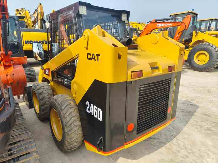 Used Front Loader Tractor CAT 246D Skid Steer Loader / Used Cat 226B 246C 246d Mini Skid Steer Loader in Stock - Mini utovarivač: slika Used Front Loader Tractor CAT 246D Skid Steer Loader / Used Cat 226B 246C 246d Mini Skid Steer Loader in Stock - Mini utovarivač Used Front Loader Tractor CAT 246D Skid Steer Loader / Used Cat 226B 246C 246d Mini Skid Steer Loader in Stock - Mini utovarivač: slika Used Front Loader Tractor CAT 246D Skid Steer Loader / Used Cat 226B 246C 246d Mini Skid Steer Loader in Stock - Mini utovarivač