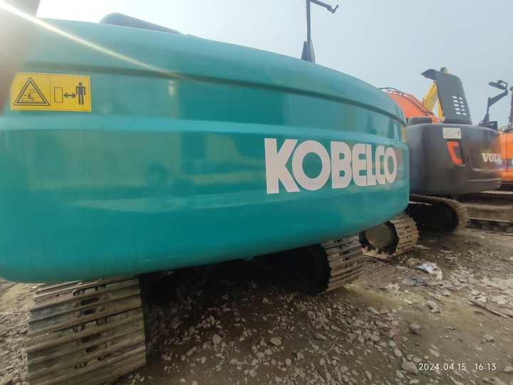 Used Japan Brand Kobelco SK260-8 Hydraulic Digger High Quality Kobelco Sk200 260 Crawler Excavator in Stock on Sale - Bager: slika Used Japan Brand Kobelco SK260-8 Hydraulic Digger High Quality Kobelco Sk200 260 Crawler Excavator in Stock on Sale - Bager Used Japan Brand Kobelco SK260-8 Hydraulic Digger High Quality Kobelco Sk200 260 Crawler Excavator in Stock on Sale - Bager: slika Used Japan Brand Kobelco SK260-8 Hydraulic Digger High Quality Kobelco Sk200 260 Crawler Excavator in Stock on Sale - Bager