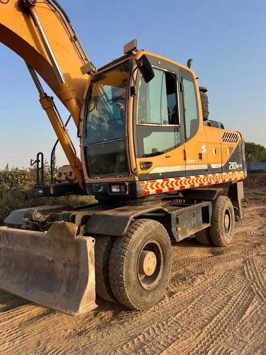 Well-Maintained Hyundai 210-9Used Wheel Excavator Construction Machine | No Major Repairs | Price Negotiable - Bager na kotačima: slika Well-Maintained Hyundai 210-9Used Wheel Excavator Construction Machine | No Major Repairs | Price Negotiable - Bager na kotačima Well-Maintained Hyundai 210-9Used Wheel Excavator Construction Machine | No Major Repairs | Price Negotiable - Bager na kotačima: slika Well-Maintained Hyundai 210-9Used Wheel Excavator Construction Machine | No Major Repairs | Price Negotiable - Bager na kotačima