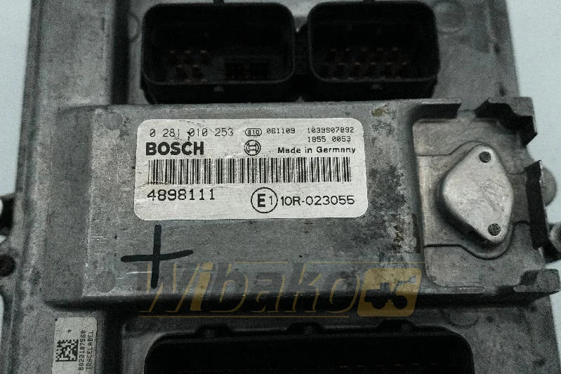 Bosch 0281010253 - Upravljačka jedinica (ECU) za Građevinski strojevi: slika Bosch 0281010253 - Upravljačka jedinica (ECU) za Građevinski strojevi Bosch 0281010253 - Upravljačka jedinica (ECU) za Građevinski strojevi: slika Bosch 0281010253 - Upravljačka jedinica (ECU) za Građevinski strojevi