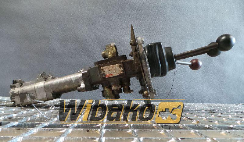 Joystick Hydreco V0605ABG50L 033030/85 - Kabina i unutrašnjost za Građevinski strojevi: slika Joystick Hydreco V0605ABG50L 033030/85 - Kabina i unutrašnjost za Građevinski strojevi Joystick Hydreco V0605ABG50L 033030/85 - Kabina i unutrašnjost za Građevinski strojevi: slika Joystick Hydreco V0605ABG50L 033030/85 - Kabina i unutrašnjost za Građevinski strojevi