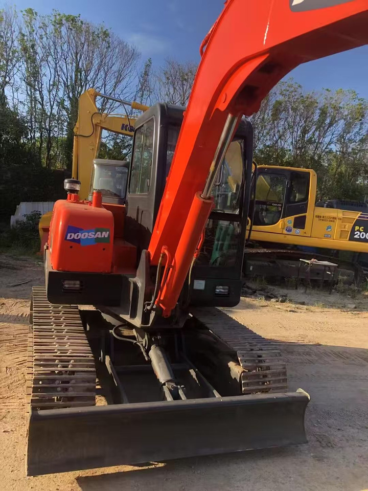 DOOSAN 55-9c - Mini bager: slika DOOSAN 55-9c - Mini bager DOOSAN 55-9c - Mini bager: slika DOOSAN 55-9c - Mini bager