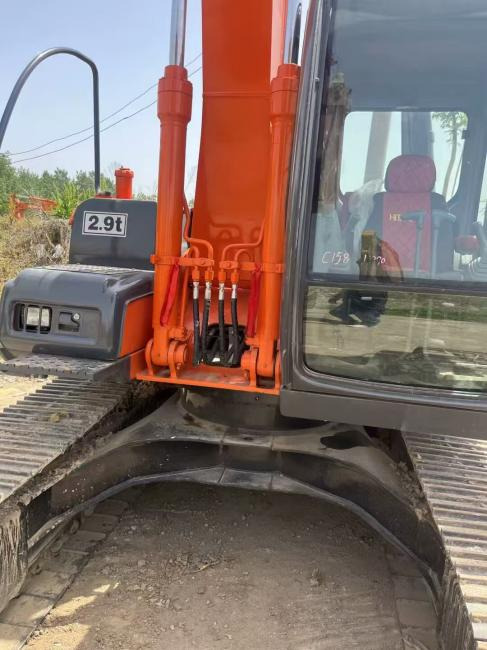 Bager gusjeničar HITACHI ZX120: slika Bager gusjeničar HITACHI ZX120 Bager gusjeničar HITACHI ZX120: slika Bager gusjeničar HITACHI ZX120