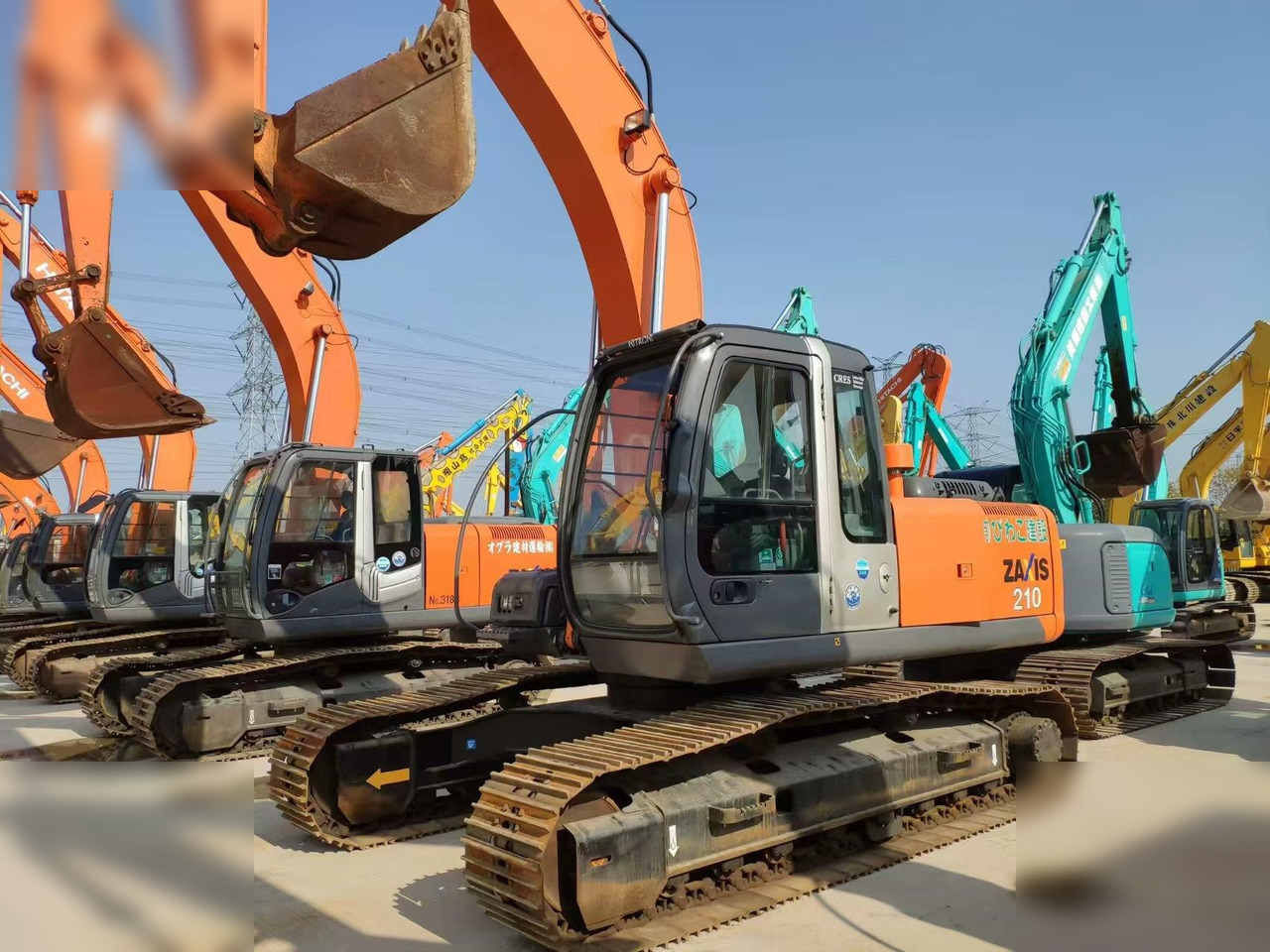 HITACHI ZX210 - Bager gusjeničar: slika HITACHI ZX210 - Bager gusjeničar HITACHI ZX210 - Bager gusjeničar: slika HITACHI ZX210 - Bager gusjeničar