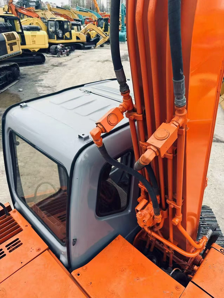 KOMATSU EX60 - Bager gusjeničar: slika KOMATSU EX60 - Bager gusjeničar KOMATSU EX60 - Bager gusjeničar: slika KOMATSU EX60 - Bager gusjeničar