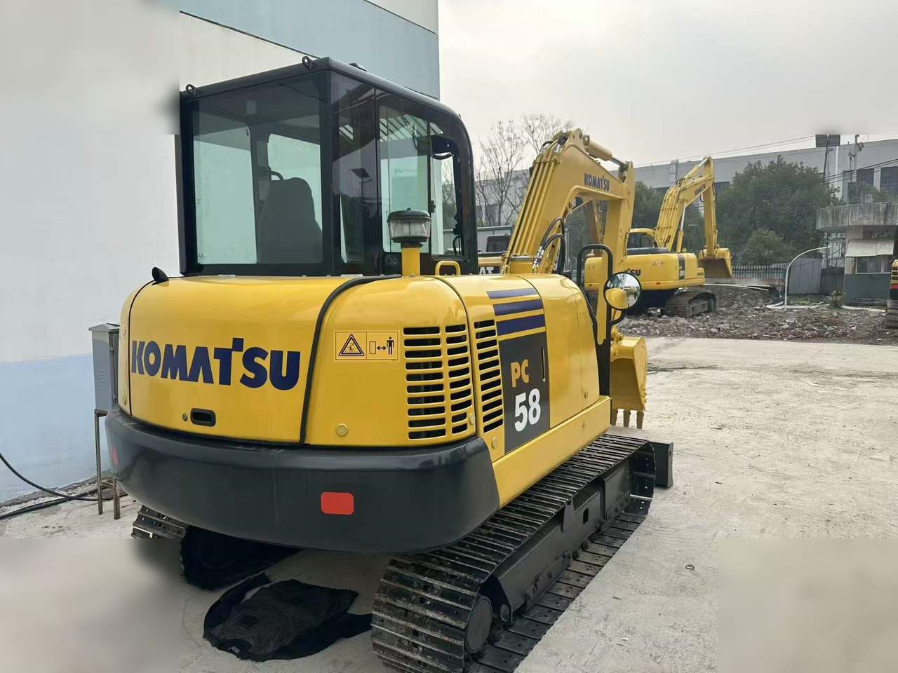 KOMATSU PC56-7 - Mini bager: slika KOMATSU PC56-7 - Mini bager KOMATSU PC56-7 - Mini bager: slika KOMATSU PC56-7 - Mini bager