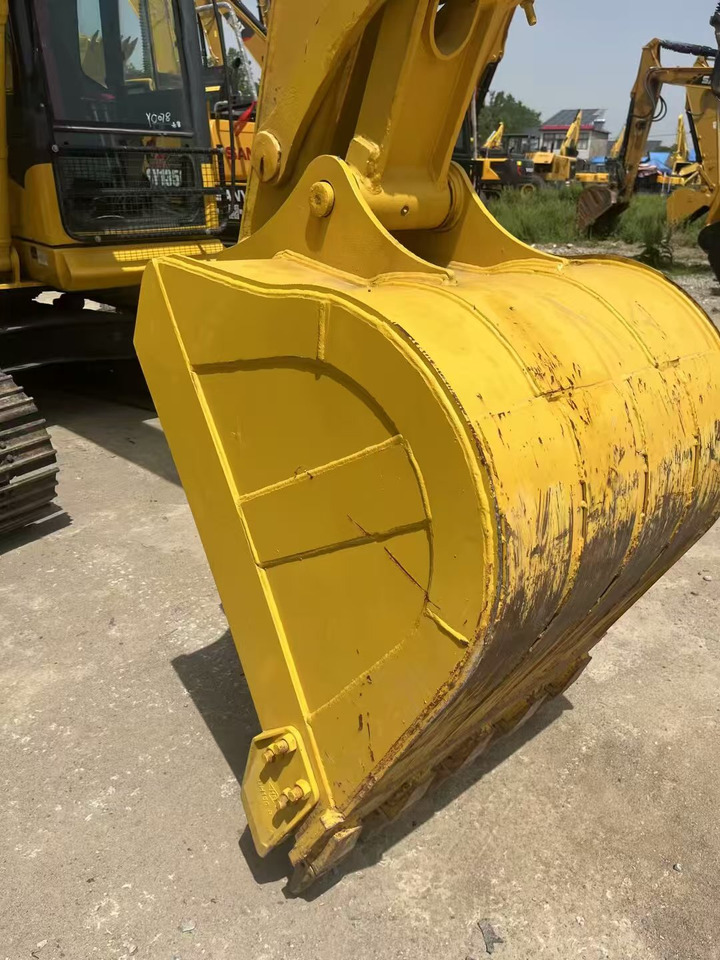 KOMATSU pc130-7 - Bager gusjeničar: slika KOMATSU pc130-7 - Bager gusjeničar KOMATSU pc130-7 - Bager gusjeničar: slika KOMATSU pc130-7 - Bager gusjeničar