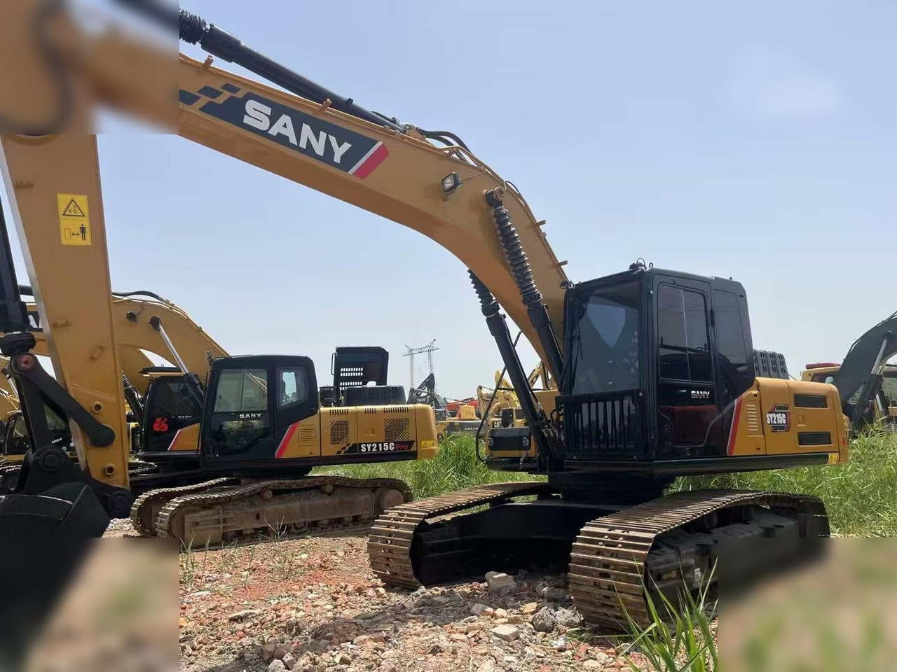 SANY SY215C - Bager gusjeničar: slika SANY SY215C - Bager gusjeničar SANY SY215C - Bager gusjeničar: slika SANY SY215C - Bager gusjeničar