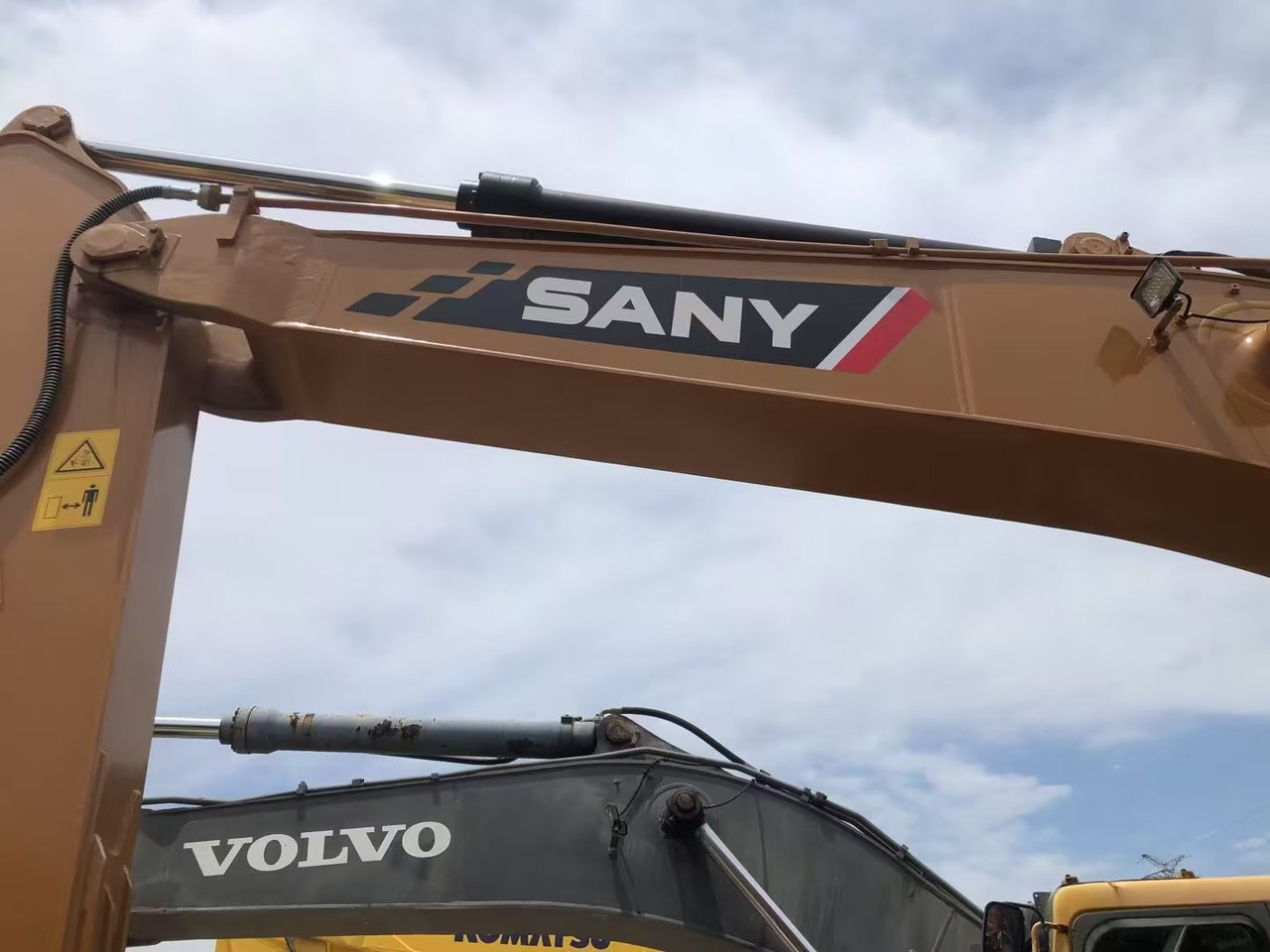 SANY SY365H - Bager gusjeničar: slika SANY SY365H - Bager gusjeničar SANY SY365H - Bager gusjeničar: slika SANY SY365H - Bager gusjeničar