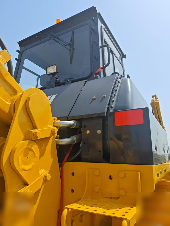 Buldožer SHANTUI SD32: slika Buldožer SHANTUI SD32 Buldožer SHANTUI SD32: slika Buldožer SHANTUI SD32