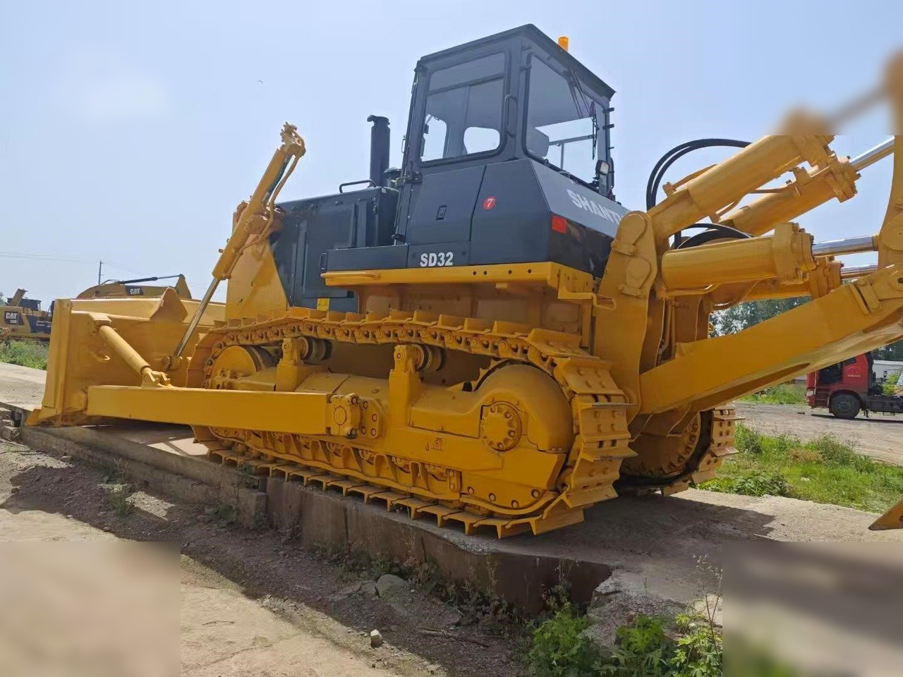 Buldožer SHANTUI SD32: slika Buldožer SHANTUI SD32 Buldožer SHANTUI SD32: slika Buldožer SHANTUI SD32