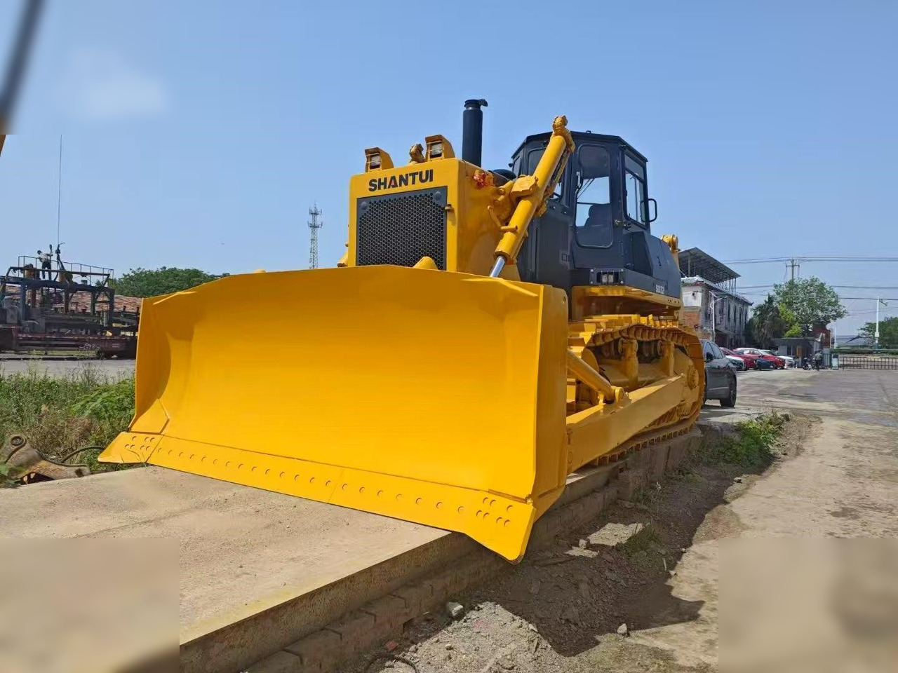 Buldožer SHANTUI SD32: slika Buldožer SHANTUI SD32 Buldožer SHANTUI SD32: slika Buldožer SHANTUI SD32