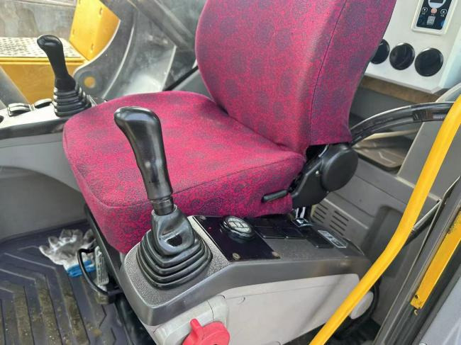 VOLVO EC480 - Bager gusjeničar: slika VOLVO EC480 - Bager gusjeničar VOLVO EC480 - Bager gusjeničar: slika VOLVO EC480 - Bager gusjeničar