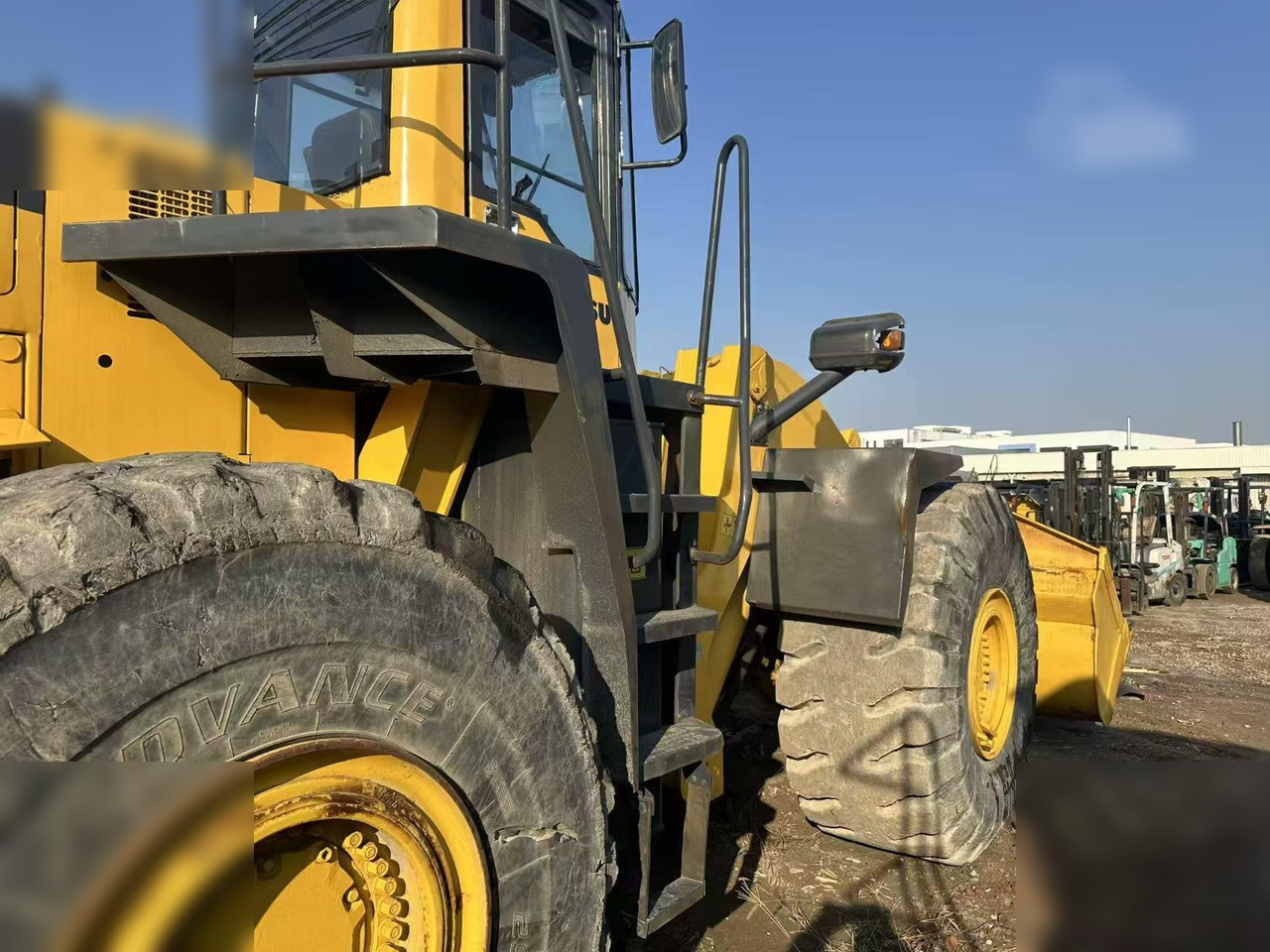 VOLVO L105 - Utovarivač na kotačima: slika VOLVO L105 - Utovarivač na kotačima VOLVO L105 - Utovarivač na kotačima: slika VOLVO L105 - Utovarivač na kotačima