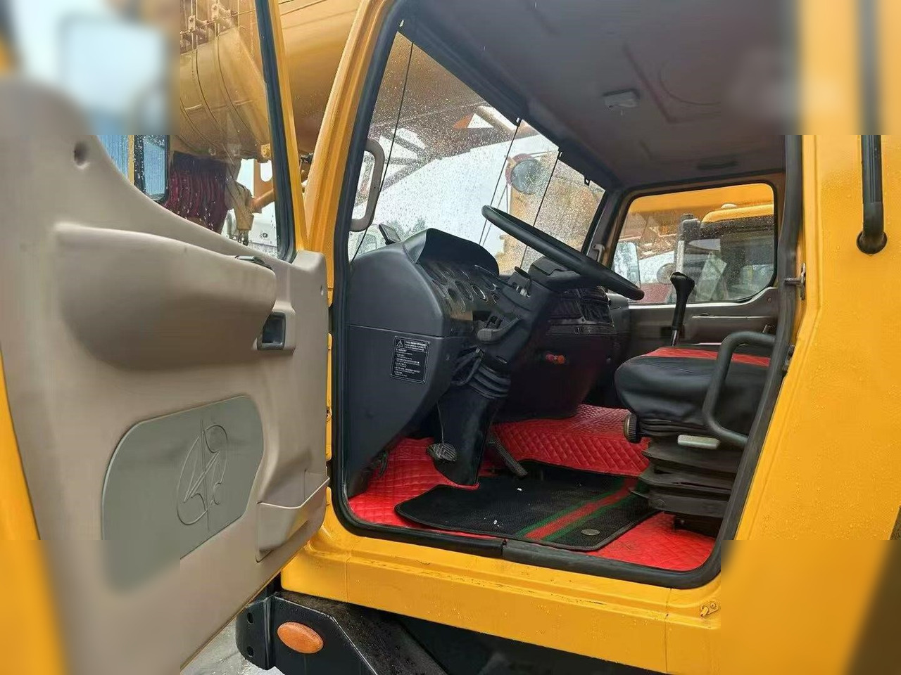 Autodizalica za sve terene XCMG XCT70S: slika Autodizalica za sve terene XCMG XCT70S