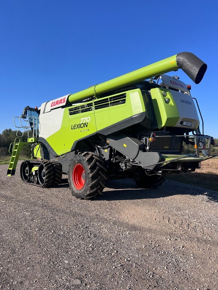 Claas Lexion 770 TT - Kombajn za žetvu: slika Claas Lexion 770 TT - Kombajn za žetvu Claas Lexion 770 TT - Kombajn za žetvu: slika Claas Lexion 770 TT - Kombajn za žetvu