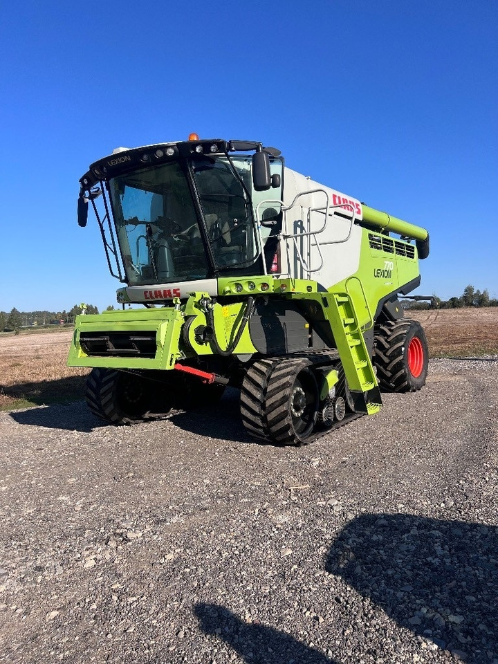 Claas Lexion 770 TT - Kombajn za žetvu: slika Claas Lexion 770 TT - Kombajn za žetvu Claas Lexion 770 TT - Kombajn za žetvu: slika Claas Lexion 770 TT - Kombajn za žetvu