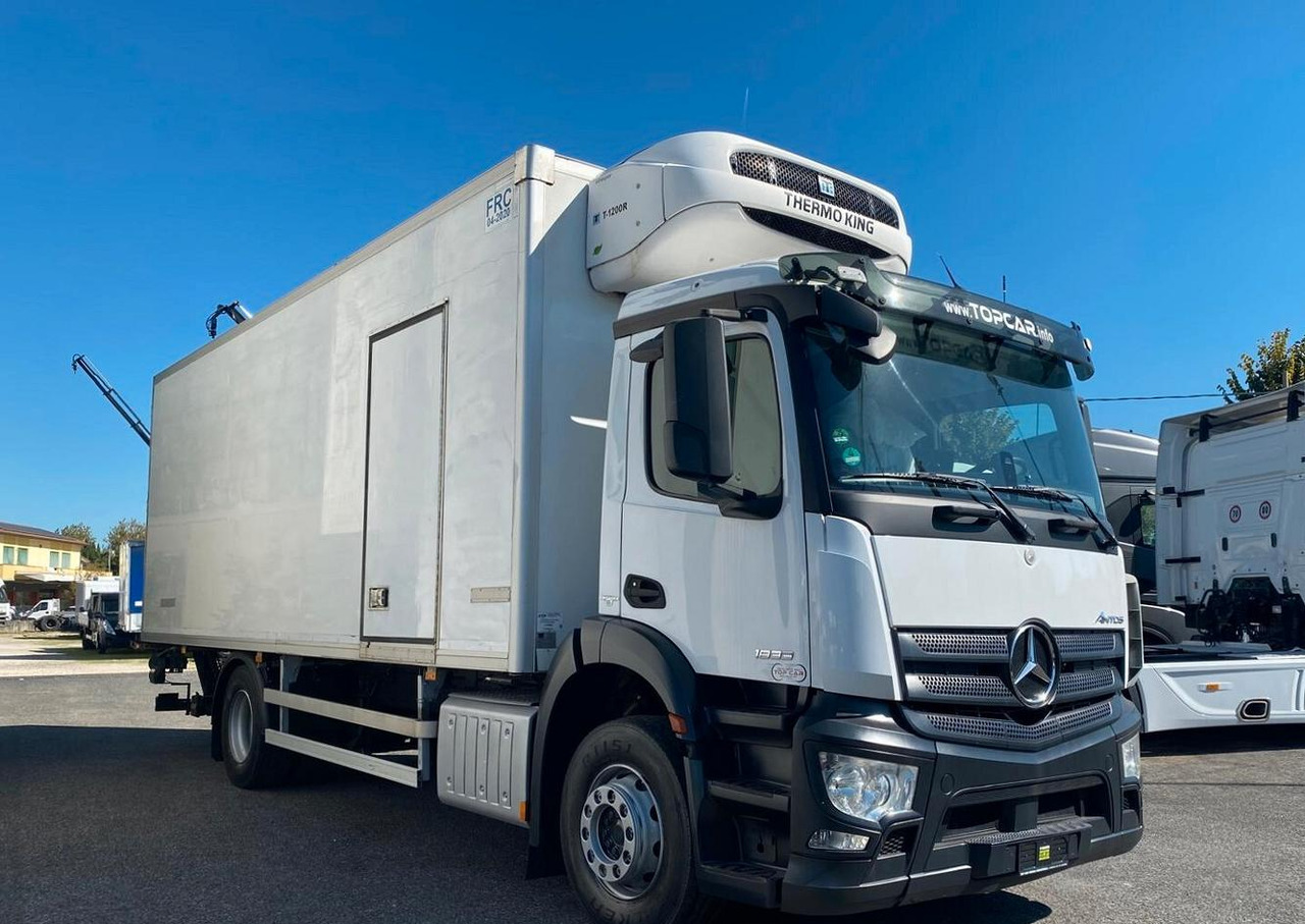 MERCEDES ANTOS 18.33 - Kamion hladnjača: slika MERCEDES ANTOS 18.33 - Kamion hladnjača MERCEDES ANTOS 18.33 - Kamion hladnjača: slika MERCEDES ANTOS 18.33 - Kamion hladnjača
