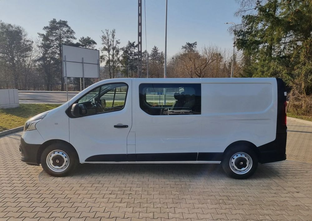 Mali kombi Renault Trafic: slika Mali kombi Renault Trafic Mali kombi Renault Trafic: slika Mali kombi Renault Trafic