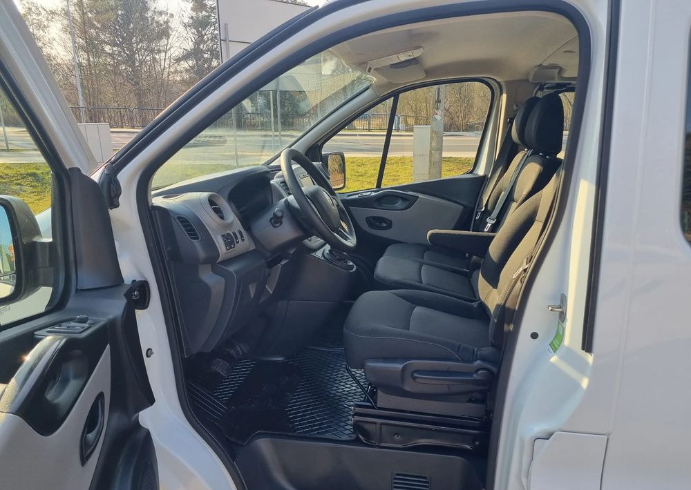 Mali kombi Renault Trafic: slika Mali kombi Renault Trafic Mali kombi Renault Trafic: slika Mali kombi Renault Trafic