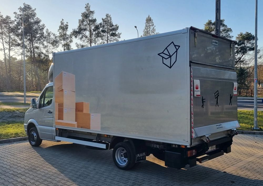 Volkswagen Crafter - Dostavno vozilo sa zatvorenim sandukom: slika Volkswagen Crafter - Dostavno vozilo sa zatvorenim sandukom Volkswagen Crafter - Dostavno vozilo sa zatvorenim sandukom: slika Volkswagen Crafter - Dostavno vozilo sa zatvorenim sandukom