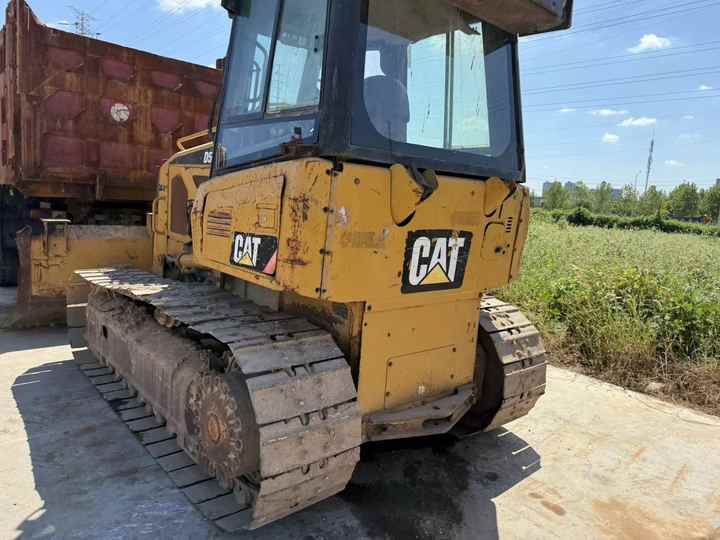 100% Original Caterpillar D5K Mini Track Dozer Cat D5K Bulldozer Superior Performance Running Working Condition Hot Sale - Buldožer: slika 100% Original Caterpillar D5K Mini Track Dozer Cat D5K Bulldozer Superior Performance Running Working Condition Hot Sale - Buldožer 100% Original Caterpillar D5K Mini Track Dozer Cat D5K Bulldozer Superior Performance Running Working Condition Hot Sale - Buldožer: slika 100% Original Caterpillar D5K Mini Track Dozer Cat D5K Bulldozer Superior Performance Running Working Condition Hot Sale - Buldožer
