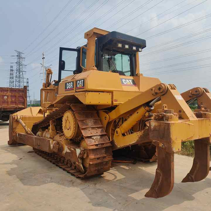 100% Original Paint Used Caterpillar D8R Bulldozer CAT D8R Crawler Dozer with Superior Performance and Power for Sale - Buldožer: slika 100% Original Paint Used Caterpillar D8R Bulldozer CAT D8R Crawler Dozer with Superior Performance and Power for Sale - Buldožer 100% Original Paint Used Caterpillar D8R Bulldozer CAT D8R Crawler Dozer with Superior Performance and Power for Sale - Buldožer: slika 100% Original Paint Used Caterpillar D8R Bulldozer CAT D8R Crawler Dozer with Superior Performance and Power for Sale - Buldožer