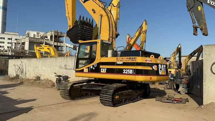 Cat325B Low Working Time CAT 320 325D 315D Excavator Caterpillar Used 25ton Cat325B Medium Size Digger - Bager gusjeničar: slika Cat325B Low Working Time CAT 320 325D 315D Excavator Caterpillar Used 25ton Cat325B Medium Size Digger - Bager gusjeničar Cat325B Low Working Time CAT 320 325D 315D Excavator Caterpillar Used 25ton Cat325B Medium Size Digger - Bager gusjeničar: slika Cat325B Low Working Time CAT 320 325D 315D Excavator Caterpillar Used 25ton Cat325B Medium Size Digger - Bager gusjeničar
