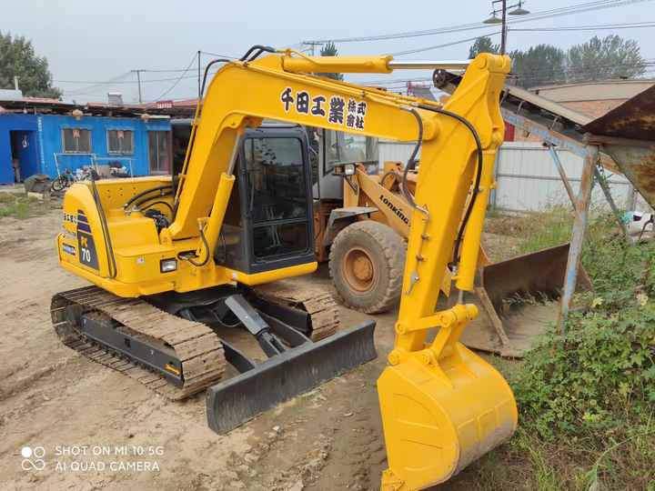 Cheap Used Komatsu PC70 Crawler Excavator with High Efficiency Used Heavy Machinery Komatsu P70 Digger Cheap for Sale - Bager gusjeničar: slika Cheap Used Komatsu PC70 Crawler Excavator with High Efficiency Used Heavy Machinery Komatsu P70 Digger Cheap for Sale - Bager gusjeničar Cheap Used Komatsu PC70 Crawler Excavator with High Efficiency Used Heavy Machinery Komatsu P70 Digger Cheap for Sale - Bager gusjeničar: slika Cheap Used Komatsu PC70 Crawler Excavator with High Efficiency Used Heavy Machinery Komatsu P70 Digger Cheap for Sale - Bager gusjeničar