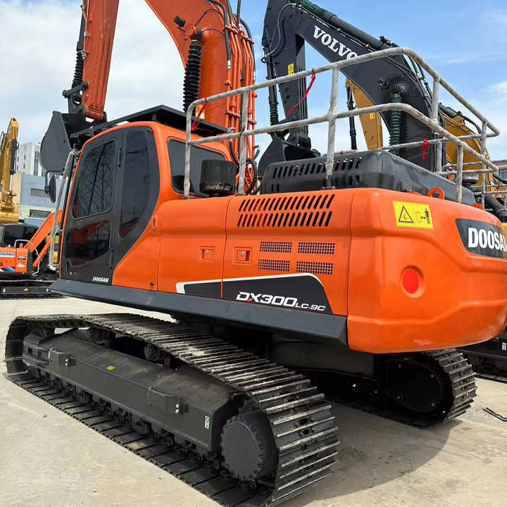 Doosan Original Dx300 Excavator , Second Hand Doosan Digging Machine , Doosan Dx220 Dx225 Dx300 - Bager gusjeničar: slika Doosan Original Dx300 Excavator , Second Hand Doosan Digging Machine , Doosan Dx220 Dx225 Dx300 - Bager gusjeničar Doosan Original Dx300 Excavator , Second Hand Doosan Digging Machine , Doosan Dx220 Dx225 Dx300 - Bager gusjeničar: slika Doosan Original Dx300 Excavator , Second Hand Doosan Digging Machine , Doosan Dx220 Dx225 Dx300 - Bager gusjeničar