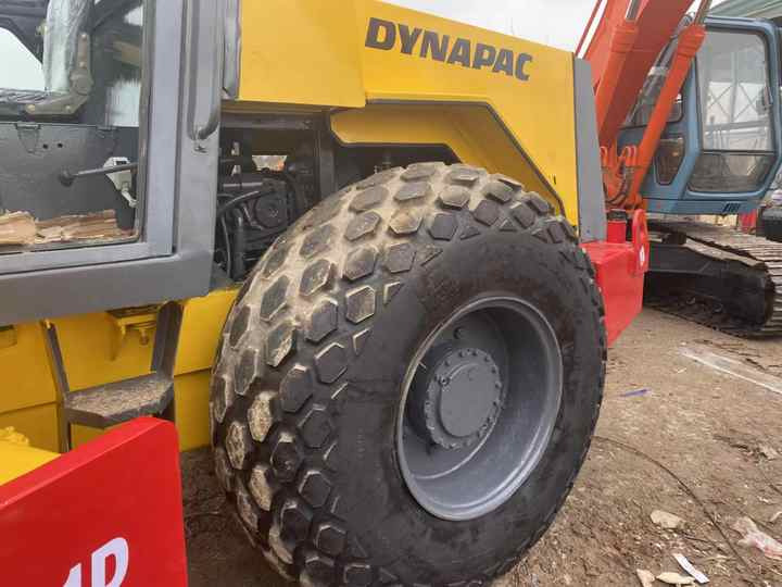 Dynapac Used CA251D Roller Cheap Price on Sale Used DYNAPAC CA30D/CA25D Road Roller Dynapac - Kompaktor: slika Dynapac Used CA251D Roller Cheap Price on Sale Used DYNAPAC CA30D/CA25D Road Roller Dynapac - Kompaktor Dynapac Used CA251D Roller Cheap Price on Sale Used DYNAPAC CA30D/CA25D Road Roller Dynapac - Kompaktor: slika Dynapac Used CA251D Roller Cheap Price on Sale Used DYNAPAC CA30D/CA25D Road Roller Dynapac - Kompaktor