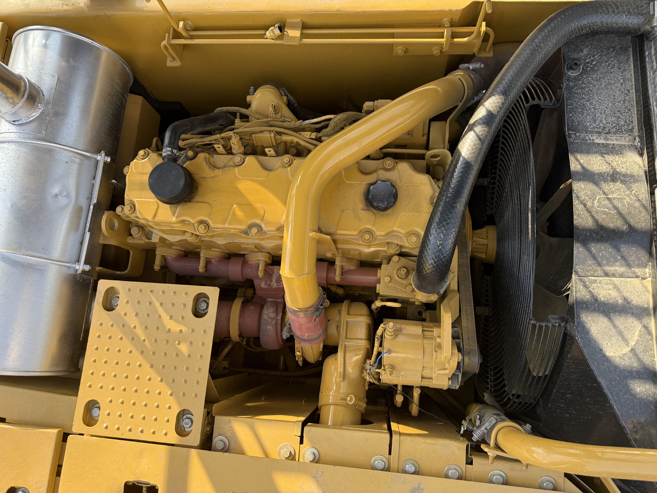 Građevinski strojevi CATERPILLAR Good Condition Used CAT Excavator Japan 330D Original Used Excavator Cat 330D in Stock: slika Građevinski strojevi CATERPILLAR Good Condition Used CAT Excavator Japan 330D Original Used Excavator Cat 330D in Stock