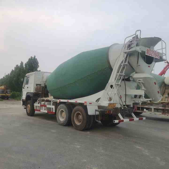 HOWO 15 Cubic Metre Used Concrete Mixer Truck for Sale - Automješalica: slika HOWO 15 Cubic Metre Used Concrete Mixer Truck for Sale - Automješalica HOWO 15 Cubic Metre Used Concrete Mixer Truck for Sale - Automješalica: slika HOWO 15 Cubic Metre Used Concrete Mixer Truck for Sale - Automješalica
