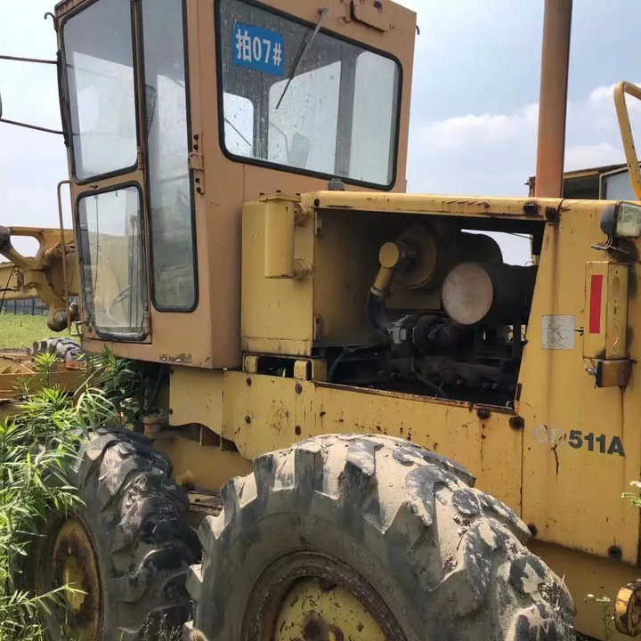 Japan Komatsu GD511 Motor Grader Cheap Price Komatsu Road Grader GD511 Good Condition in China - Grejder: slika Japan Komatsu GD511 Motor Grader Cheap Price Komatsu Road Grader GD511 Good Condition in China - Grejder Japan Komatsu GD511 Motor Grader Cheap Price Komatsu Road Grader GD511 Good Condition in China - Grejder: slika Japan Komatsu GD511 Motor Grader Cheap Price Komatsu Road Grader GD511 Good Condition in China - Grejder