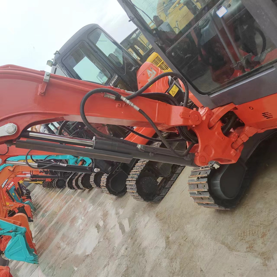 Novi Mini bager KUBOTA U35 [ Copy ]: slika Novi Mini bager KUBOTA U35 [ Copy ]