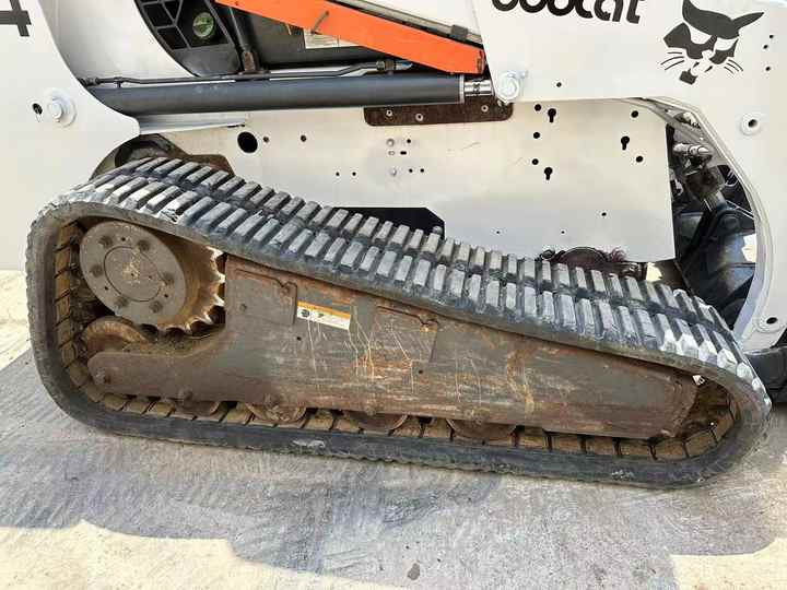 Used Bob Cat Bob Cat T864 Used Mini Skid Steer Wheel Loader Multifunctional Track Loaders Bobcat - Mini utovarivač: slika Used Bob Cat Bob Cat T864 Used Mini Skid Steer Wheel Loader Multifunctional Track Loaders Bobcat - Mini utovarivač Used Bob Cat Bob Cat T864 Used Mini Skid Steer Wheel Loader Multifunctional Track Loaders Bobcat - Mini utovarivač: slika Used Bob Cat Bob Cat T864 Used Mini Skid Steer Wheel Loader Multifunctional Track Loaders Bobcat - Mini utovarivač